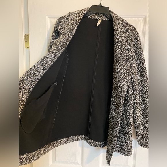 Frenchi Women’s Boucle Textured Blazer Jacket Black White Medium Teddy Fur Coat - Picture 6 of 7